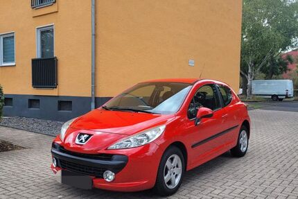 Peugeot 207 183.000 km 1.990 &euro; Köln 51069