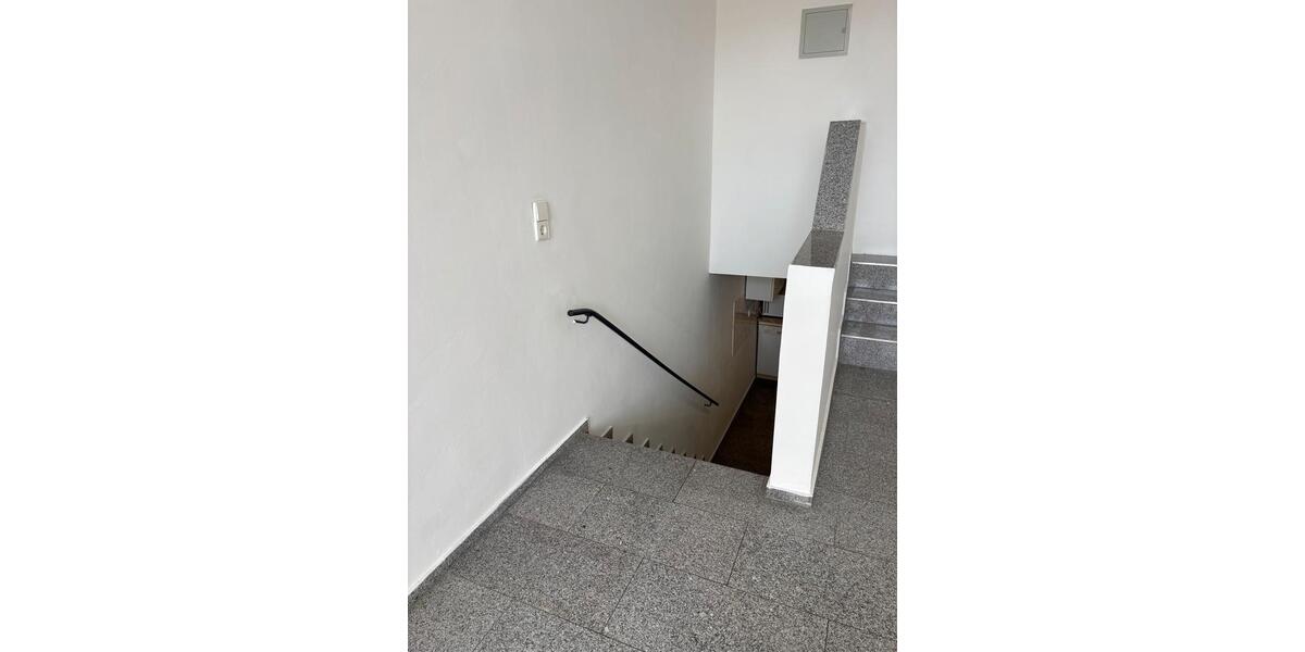 Etagenwohnung Ratingen Tiefenbroich - 1 Zimmer, 30 m&sup2;, 500&euro; | Angebot:26699804