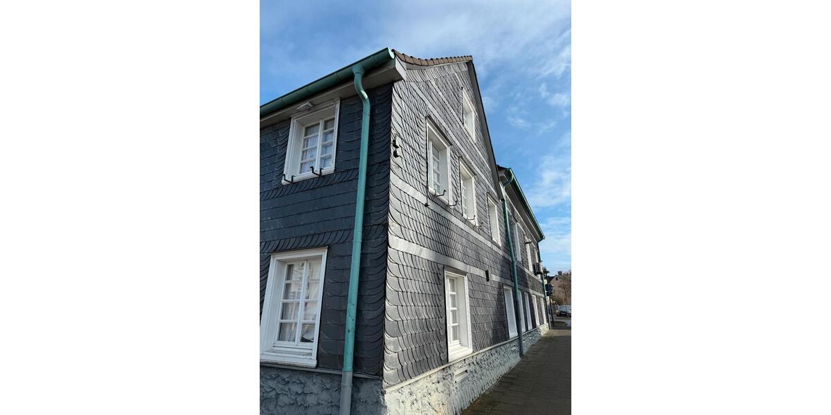 Erdgeschoßwohnung Solingen Höhscheid - 9 Zimmer, 309 m&sup2;, 199.000&euro; | Angebot:26621221