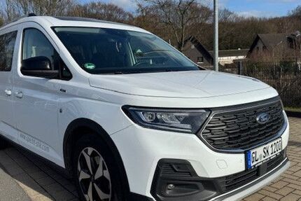 Ford Grand Tourneo 29.000 km 27.900 &euro; Bergisch Gladbach 51465