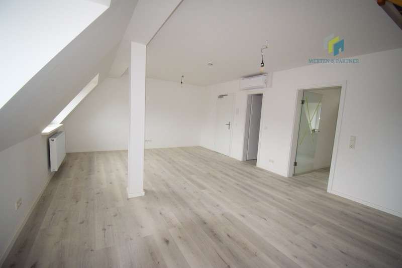 Etagenwohnung Köln / Heimersdorf Heimersdorf - 2 Zimmer, 68 m&sup2;, 1.300&euro; | Angebot:24981793