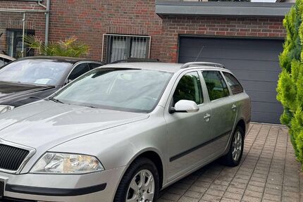 Skoda Octavia 68.500 km 5.999 &euro; Solingen 42651
