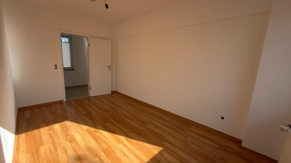 Etagenwohnung Düsseldorf Pempelfort - 3 Zimmer, 93 m&sup2;, 1.440&euro; | Angebot:26663995