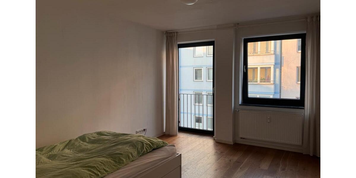 Etagenwohnung Düsseldorf Stadtmitte - 1 Zimmer, 28 m&sup2;, 800&euro; | Angebot:25841759