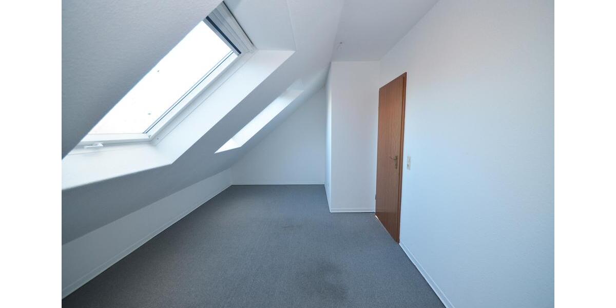 Etagenwohnung Brühl - 3 Zimmer, 92 m&sup2;, 1.280&euro; | Angebot:24712173