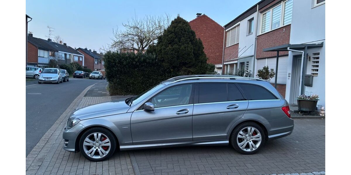 Mercedes-Benz C 200 255.260 km 9.250 &euro; Grevenbroich 41515