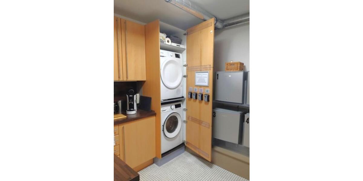 Verkauf eines kleinen Hotel garni in Köln voll genehmigter Beherbergungsbetrieb mit 8 Betten 4 Zimmern, studentisches Wohnen denkbar - Gewerbeobjekt Köln Mülheim | Angebot:22794810