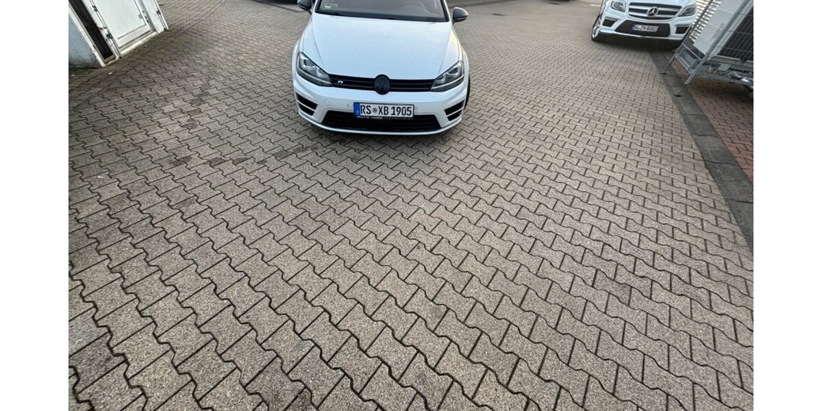 VW Golf 140.000 km 26.000 &euro; Remscheid 42853