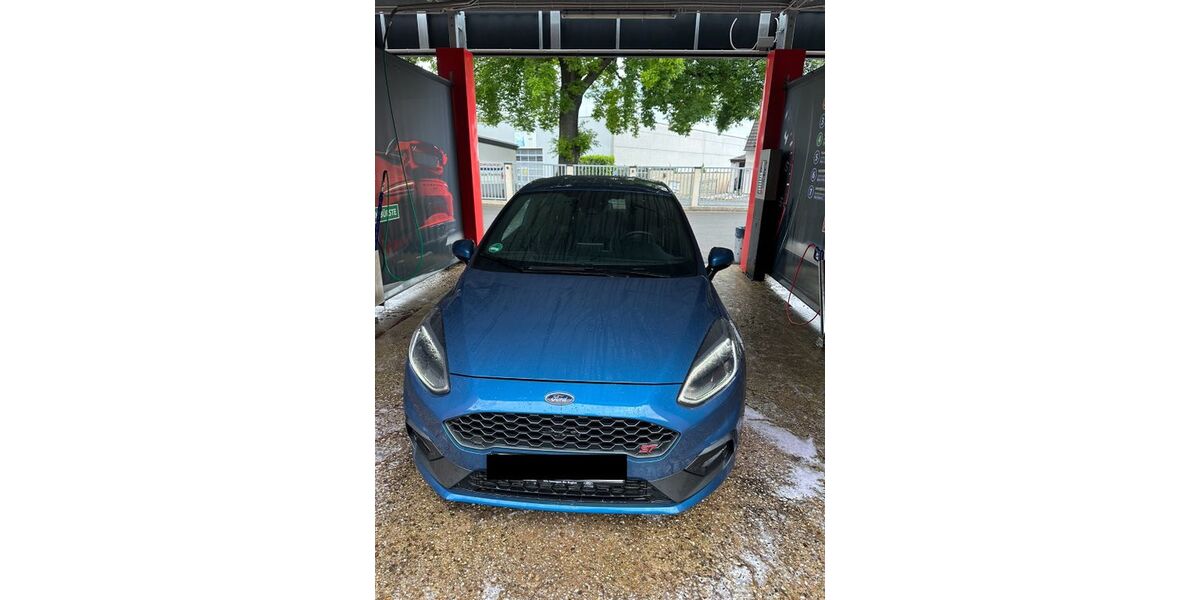 Ford Fiesta 99.920 km 13.700 &euro; Odenthal 51519