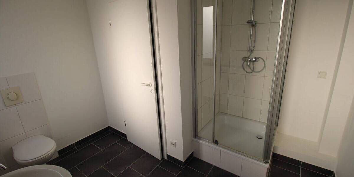 Reihenmittelhaus Düsseldorf Stockum - 4 Zimmer, 106 m&sup2;, 650.000&euro; | Angebot:26105538