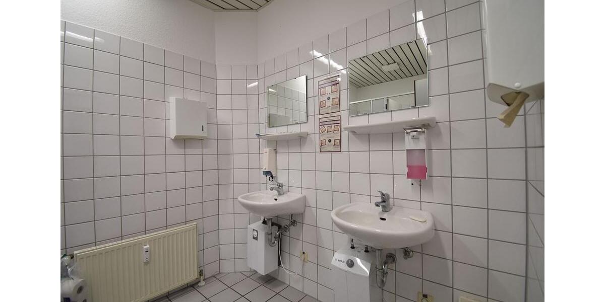 Gewerbeobjekt Düsseldorf Stadtbezirk 8 - 4.250&euro; | Angebot:24788596