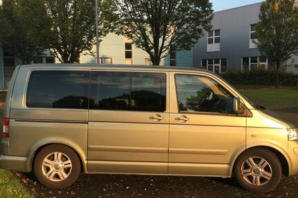 VW T5 Multivan 189.000 km 22.999 &euro; Leverkusen 51381