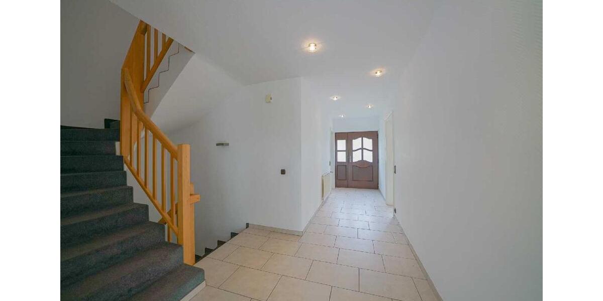 Einfamilienhaus Ratingen Lintorf - 3 Zimmer, 120 m&sup2;, 1.700&euro; | Angebot:26680327