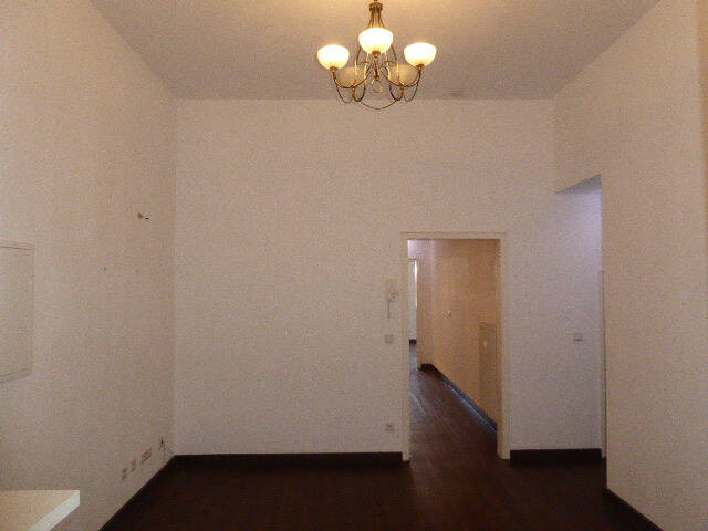 Gewerbeobjekt Düsseldorf Rath - 8 Zimmer, 156 m&sup2;, 350.000&euro; | Angebot:25665198