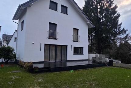 Haus Solingen Wald - 5 Zimmer, 175 m&sup2;, 719.000&euro; | Angebot:25157977