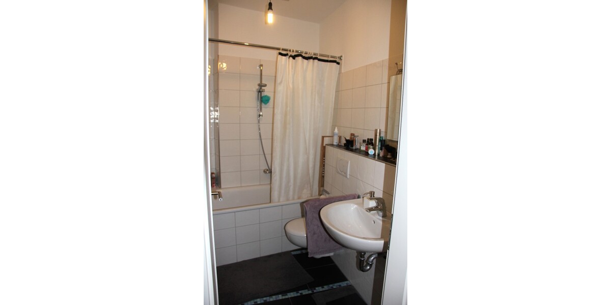 Helle 3-Zimmer-Wohnung im Zentrum von Gerresheim - Etagenwohnung Düsseldorf Stadtbezirk 7 | Angebot:26716080