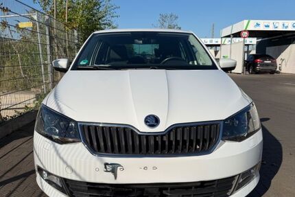 Skoda Fabia 142.025 km 7.500 &euro; Köln 50676