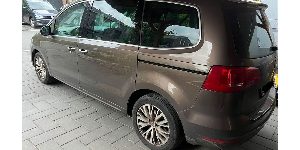 VW Sharan 225.000 km 8.300 &euro; Leverkusen 51375