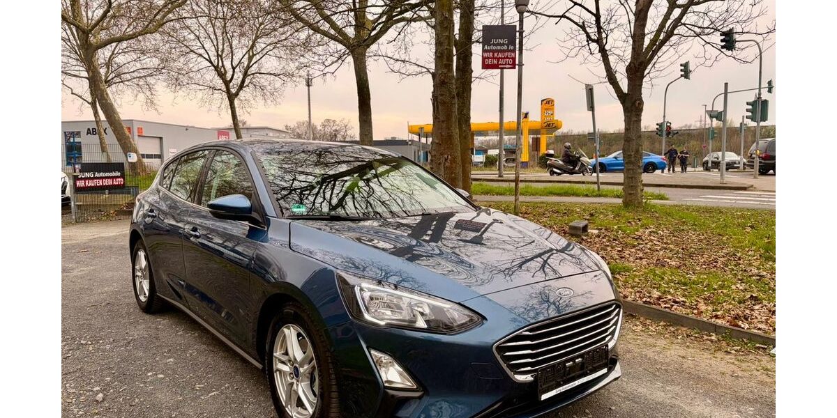 Ford Focus 39.800 km 12.999 &euro; Köln 51107