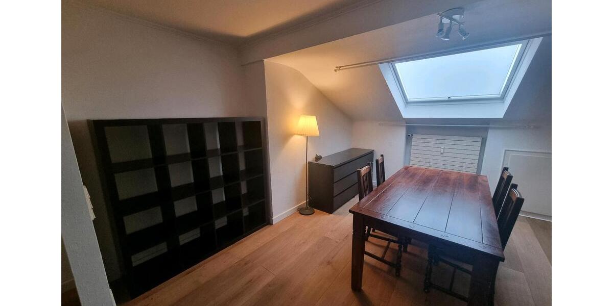 Dachgeschoßwohnung Düsseldorf Stadtbezirk 2 - 2 Zimmer, 66 m&sup2;, 1.056&euro; | Angebot:26013851
