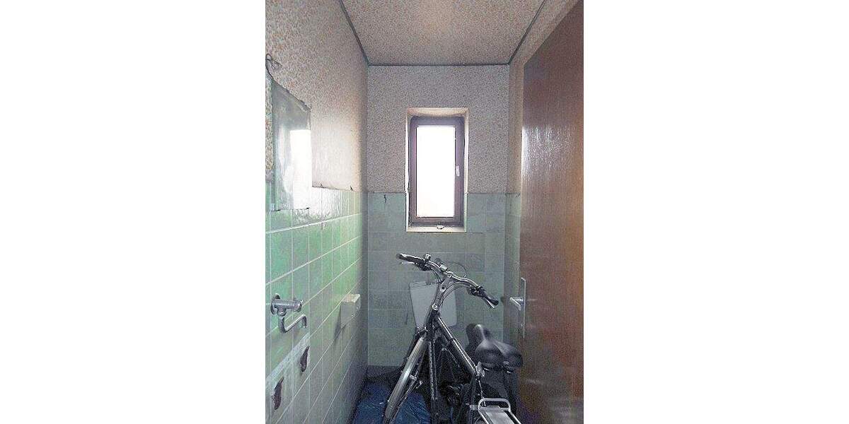 Mehrfamilienhaus, Wohnhaus Bergheim Oberaußem - 5 Zimmer, 160 m&sup2;, 189.000&euro; | Angebot:25666552