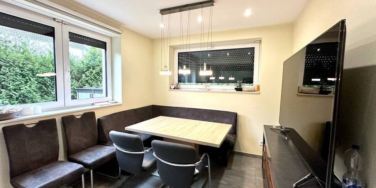 Einfamilienhaus Neuss Stadionviertel - 7 Zimmer, 255 m&sup2;, 998.000&euro; | Angebot:26657257