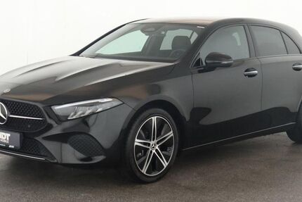 Mercedes-Benz A 250 26.300 km 33.884 &euro; Düsseldorf 40233