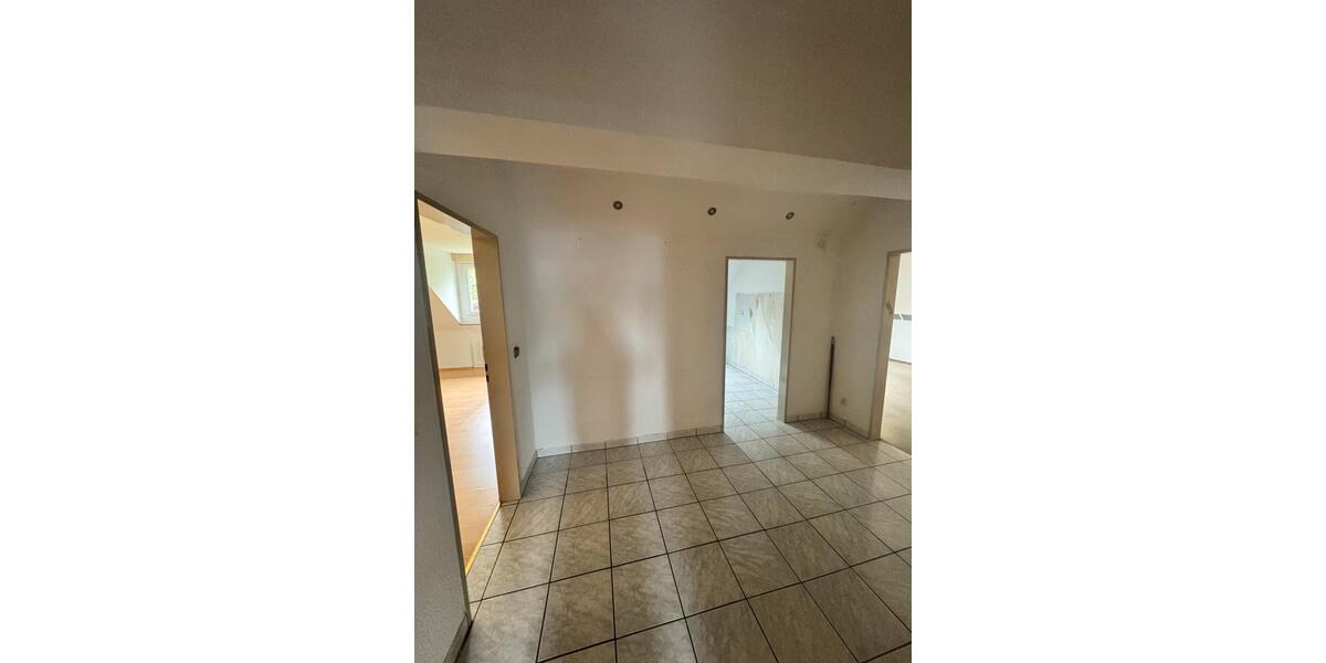 Dachgeschoßwohnung Köln Mülheim - 5 Zimmer, 105 m&sup2;, 370.000&euro; | Angebot:26706652