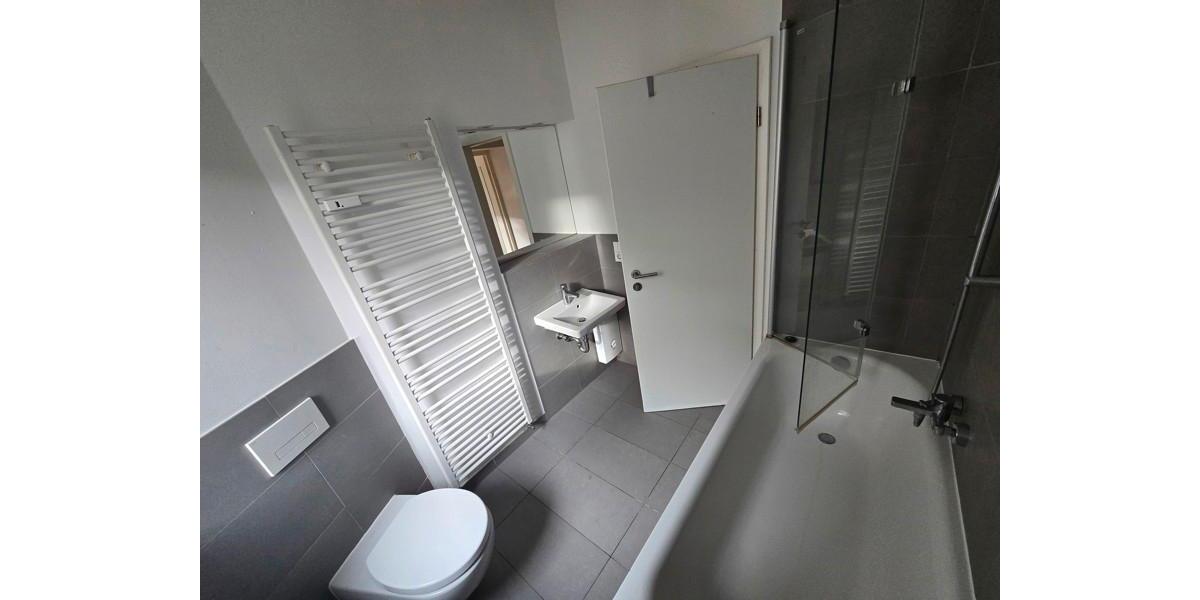 Etagenwohnung Düsseldorf Oberbilk - 1.5 Zimmer, 37 m&sup2;, 572&euro; | Angebot:25927189