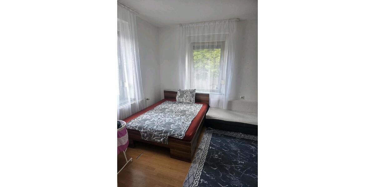Etagenwohnung Solingen Wald - 2 Zimmer, 55 m&sup2;, 620&euro; | Angebot:26024012
