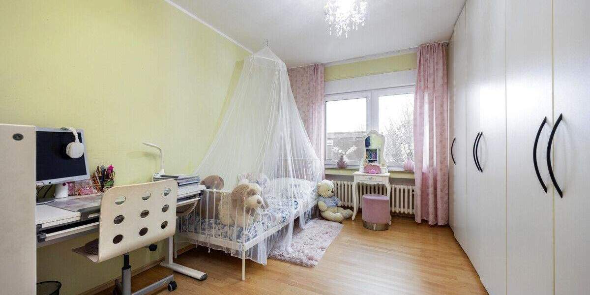 Etagenwohnung Meerbusch Büderich - 4 Zimmer, 93 m&sup2;, 340.000&euro; | Angebot:25708224