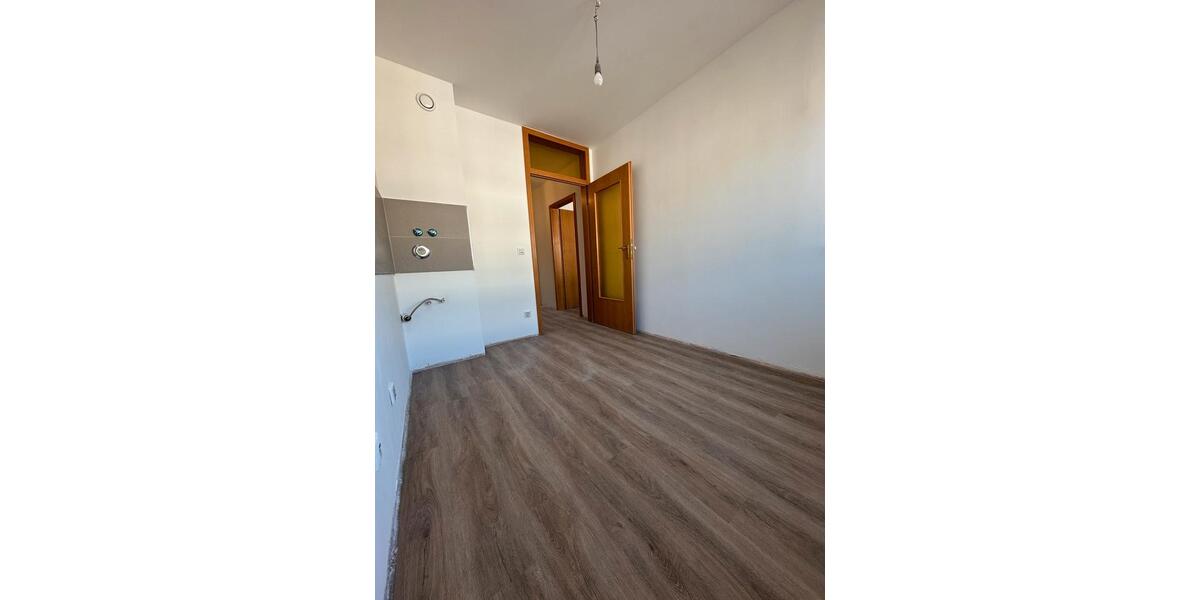 Etagenwohnung Düsseldorf Düsseltal - 2 Zimmer, 68 m&sup2;, 1.355&euro; | Angebot:25551511