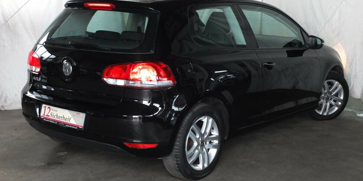 VW Golf 1.4i TRENDLINE KLIMAANLAGE SPORT-LMF SHZ 132.895 km 6.598 &euro; Köln 50858