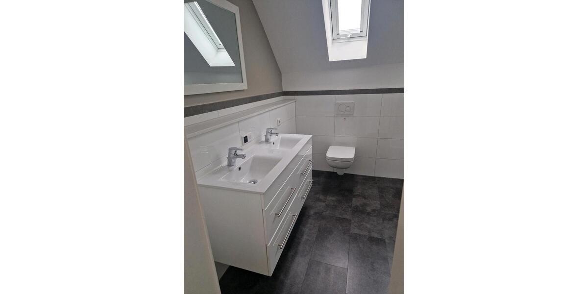 Maisonettenwohnung Solingen Mitte - 4 Zimmer, 100 m&sup2;, 1.500&euro; | Angebot:25282862