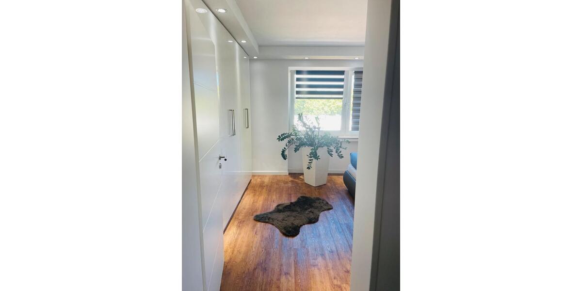 Etagenwohnung Solingen Central - 2 Zimmer, 69 m&sup2;, 210.000&euro; | Angebot:27253692