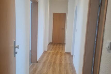 Wohnung Remscheid Remscheid-Süd - 3 Zimmer, 83 m&sup2;, 550&euro; | Angebot:24369146