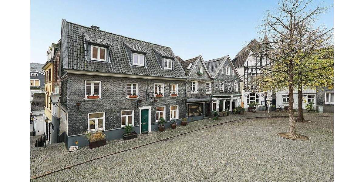 Mehrfamilienhaus, Wohnhaus Mettmann - 9 Zimmer, 307 m&sup2;, 3.700&euro; | Angebot:25733775
