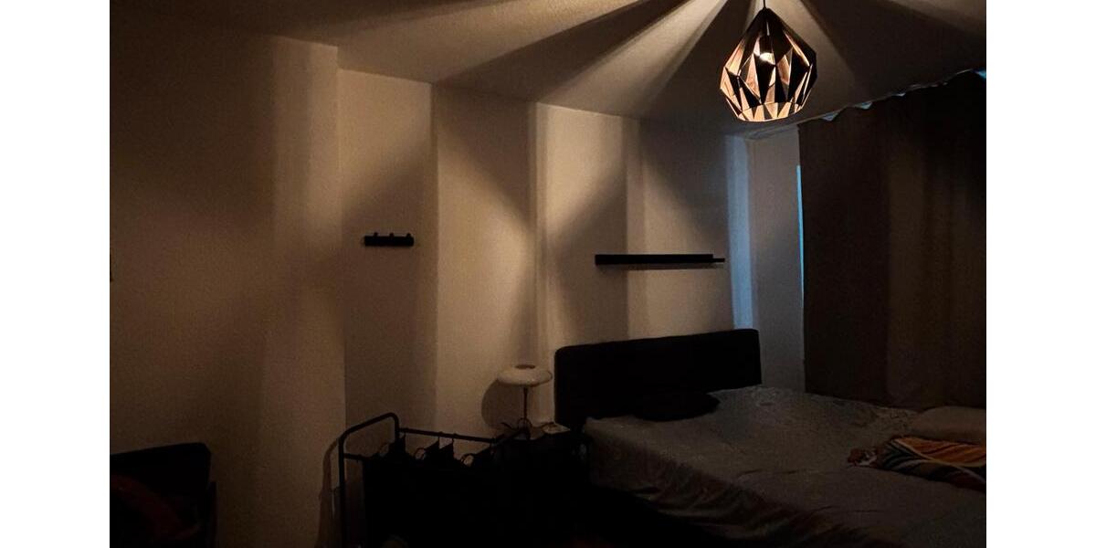 Etagenwohnung Düsseldorf Oberbilk - 3 Zimmer, 47 m&sup2;, 1.036&euro; | Angebot:26652570