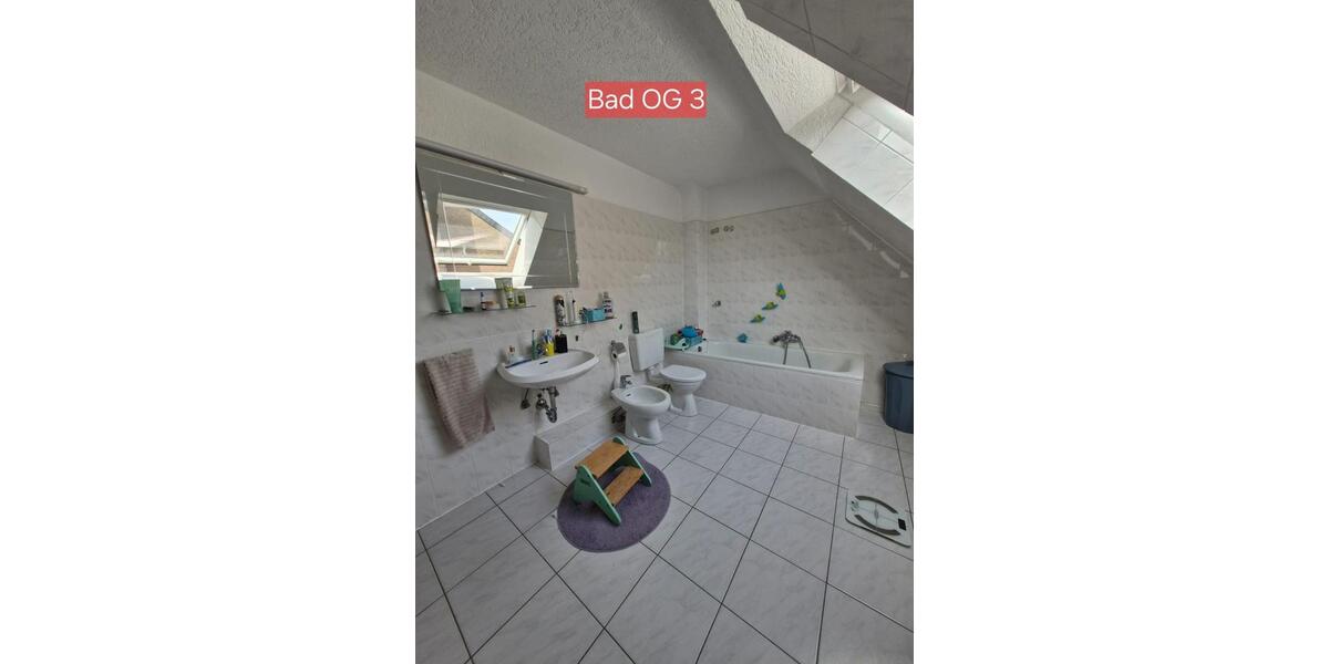 Doppelhaushälfte Jüchen - 4 Zimmer, 120 m&sup2;, 385.000&euro; | Angebot:25802085