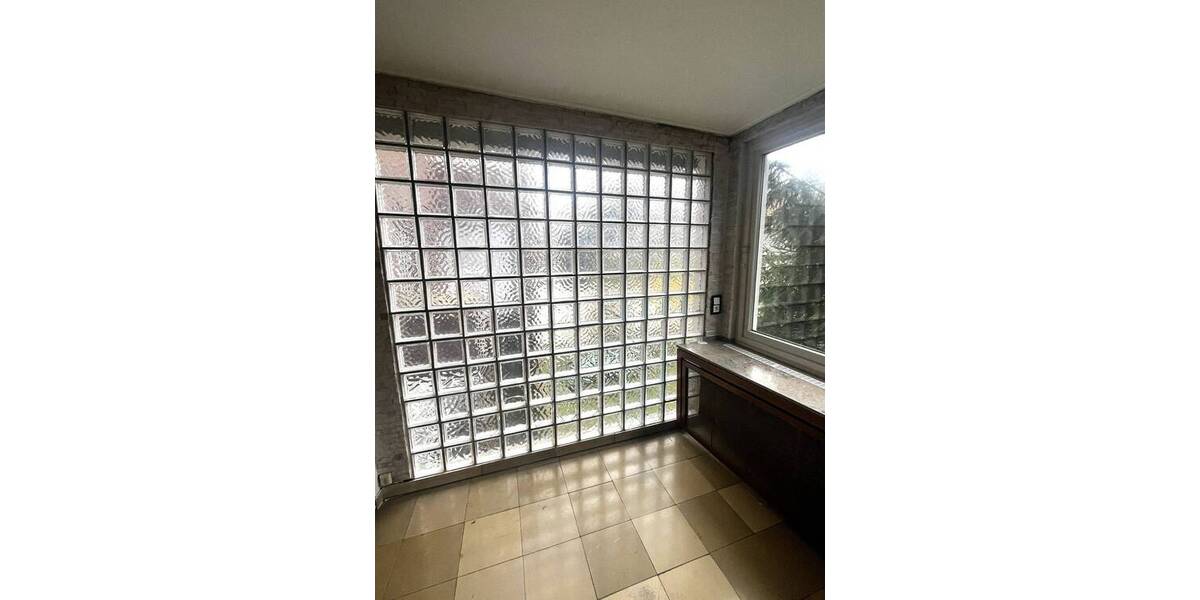 Etagenwohnung Düsseldorf Wersten - 4 Zimmer, 127 m&sup2;, 1.150&euro; | Angebot:26702845