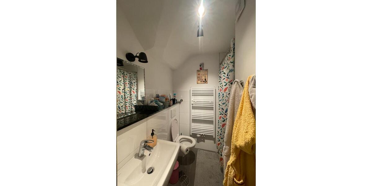 Etagenwohnung Düsseldorf Pempelfort - 4 Zimmer, 70 m&sup2;, 590&euro; | Angebot:26699625