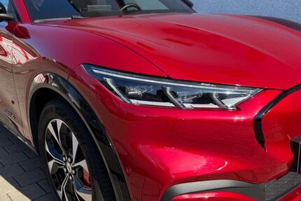 Ford Mustang Mach-E 74.681 km 28.900 &euro; Bergisch Gladbach 51467