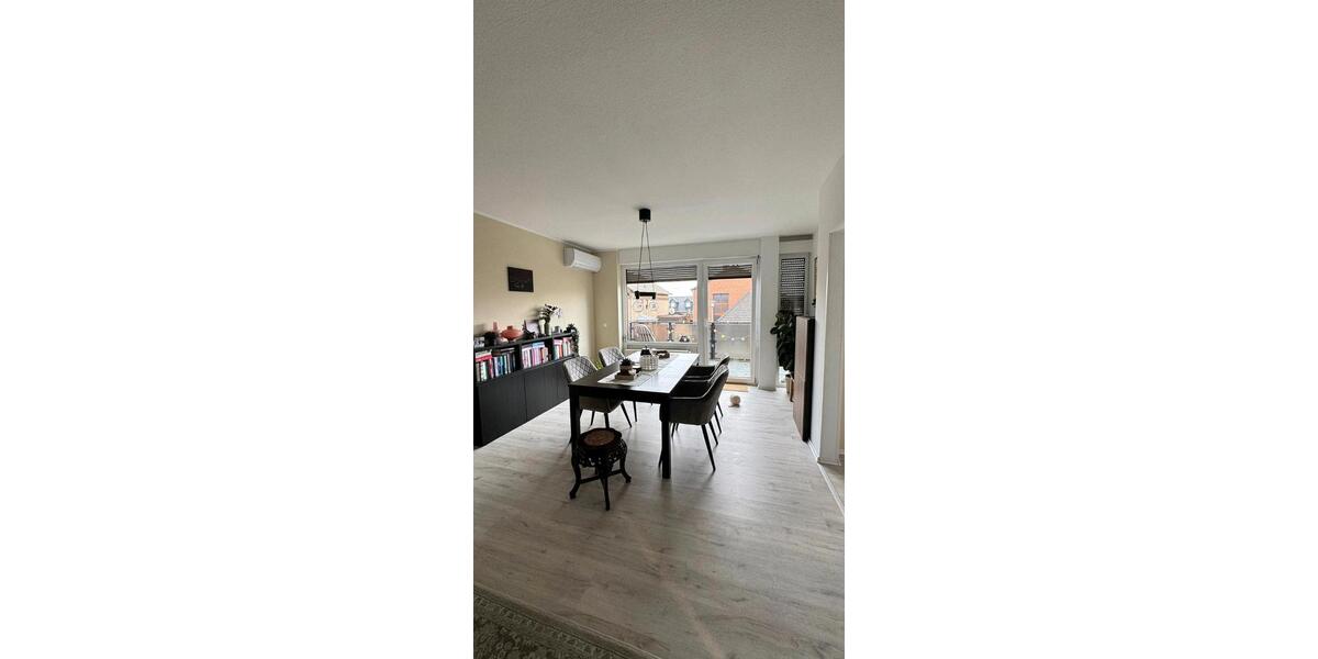 Etagenwohnung Bedburg - 3 Zimmer, 86 m&sup2;, 1.100&euro; | Angebot:26034378