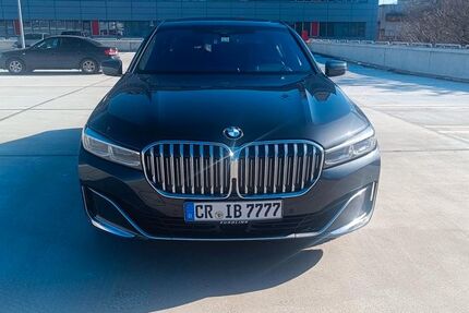 BMW 750 83.000 km 57.500 &euro; Düsseldorf 40474