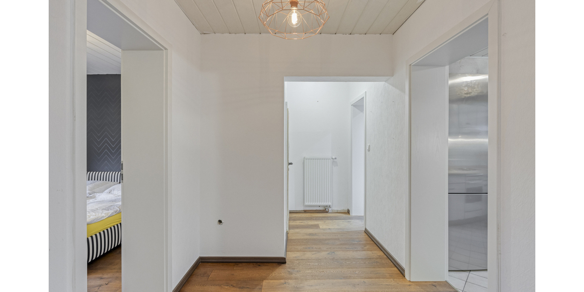 Großzügiges Ein- oder Zweifamilienhaus mit Charme, Gartenparadies & vielen Möglichkeiten - Einfamilienhaus Leichlingen | Angebot:25269338