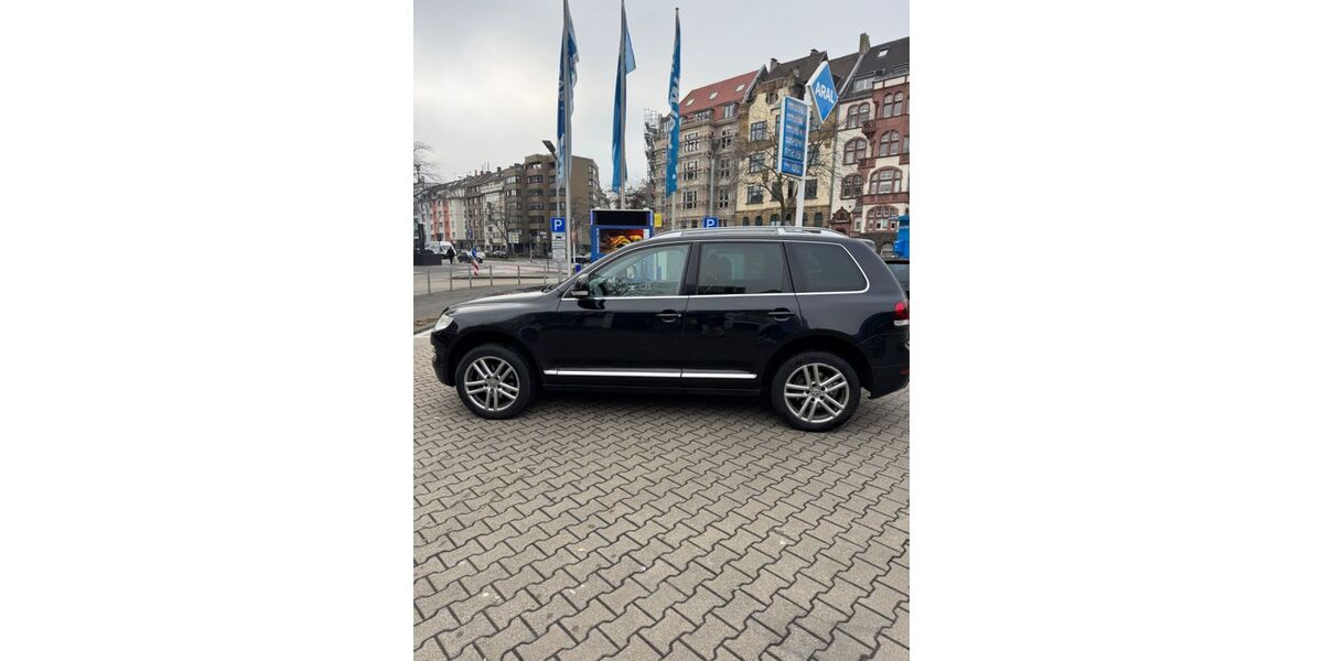 VW Touareg 277.000 km 7.400 &euro; Köln 51063