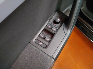 Seat Ibiza FR Pano Navi Virtual SHZ Navi Tempo 40.323 km 18.680 &euro; HAAN 42781
