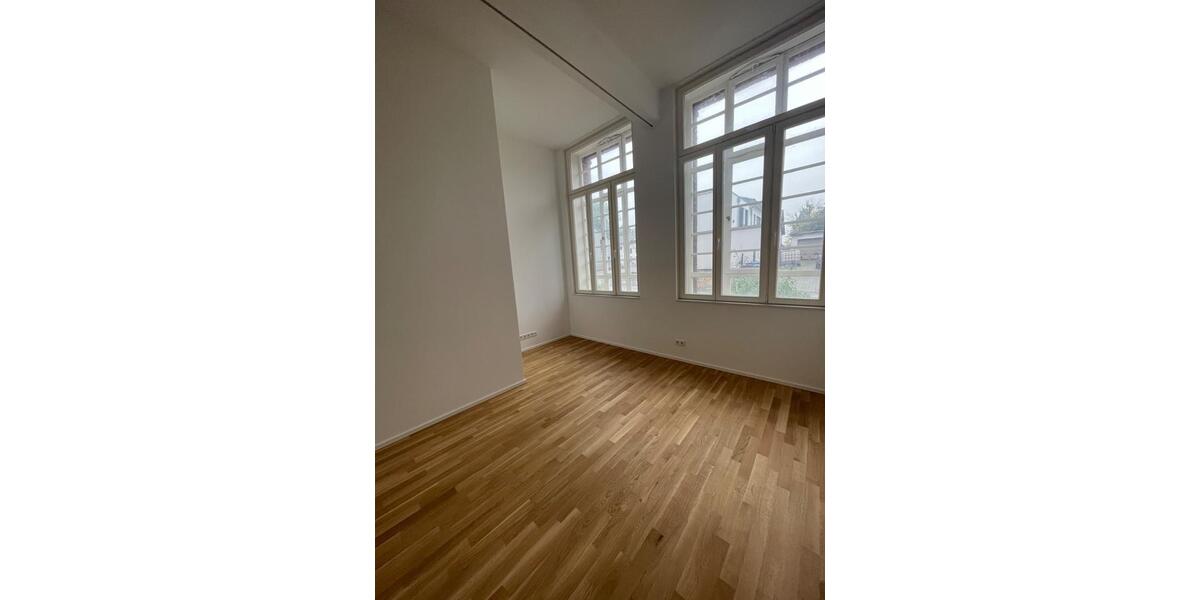 Hochparterre Wermelskirchen - 3 Zimmer, 130 m&sup2;, 1.680&euro; | Angebot:25580152