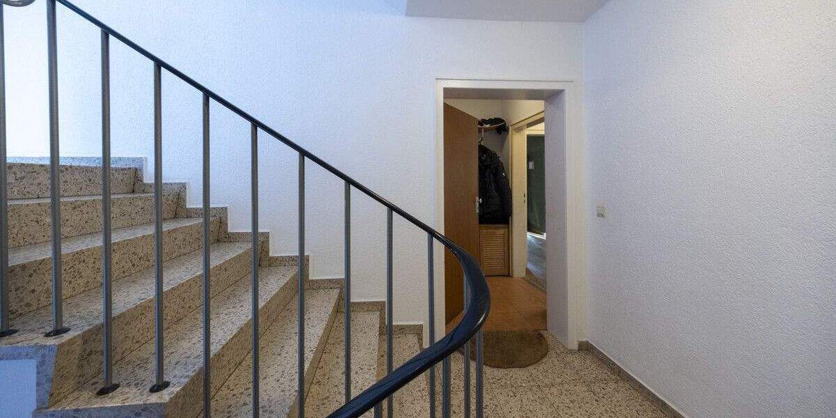 Etagenwohnung Meerbusch / Büderich Büderich - 5 Zimmer, 104 m&sup2;, 375.000&euro; | Angebot:25708244