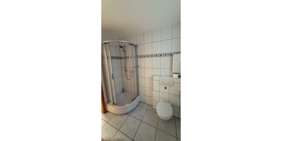 Etagenwohnung Bergisch Gladbach - 3 Zimmer, 70 m&sup2;, 780&euro; | Angebot:25723675